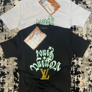 Louis Vuitton Men's T-Shirt